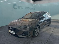 Grau Gebraucht 2023 Ford Focus ST-Line Kombi | 25.699 € (Fairer Preis)