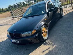 Schwarz Gebraucht 2002 BMW 330 Kombi | 4.500 €