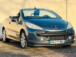 Grau Gebraucht 2007 Peugeot 207 CC Platinum Cabrio | 3.599 € (Guter Preis)