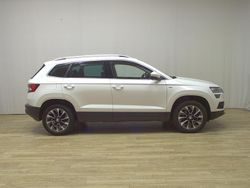 Weiss Gebraucht 2021 Skoda Karoq Drive SUV | 17.780 € (Superpreis)