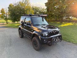 Schwarz Gebraucht 2015 Suzuki Jimny Style SUV | 21.900 €