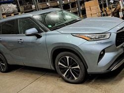 Blau Gebraucht 2022 Toyota Highlander Luxury SUV | 36.900 € (Superpreis)