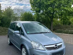 Silber Gebraucht 2008 Opel Zafira Van / Kleinbus | 3.600 € (Fairer Preis)