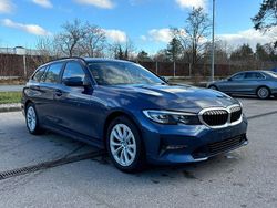 Blau Gebraucht 2021 BMW 320 Advantage Kombi | 20.650 € (Guter Preis)