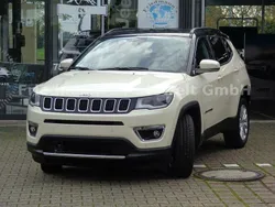 Weiß metallic Gebraucht 2020 Jeep Compass Limited SUV | 26.990 € (Teuer)