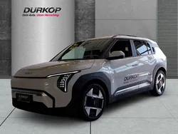 (ud) schneeweiss uni Gebraucht 2025 Kia EV3 2 SUV | 39.590 € (Fairer Preis)