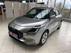 Premium silver metallic Gebraucht 2025 Suzuki Swift Comfort Kleinwagen | 18.790 € (Fairer Preis)