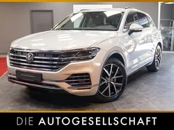 Beige Gebraucht 2020 VW Touareg Atmosphere SUV | 46.990 € (Fairer Preis)