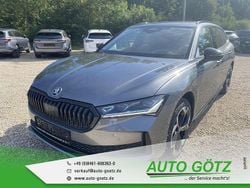 Grau Neu 2025 Skoda Superb SportLine Kombi | 46.990 € (Superpreis)