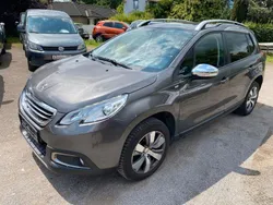 Grau Gebraucht 2015 Peugeot 2008 SUV | 5.950 € (Fairer Preis)