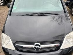 Schwarz Gebraucht 2006 Opel Meriva Van / Kleinbus | 2.000 € (Fairer Preis)