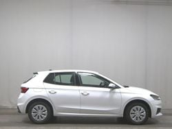 Weiss Gebraucht 2023 Skoda Fabia Ambition Kleinwagen | 14.980 € (Superpreis)