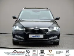Schwarz magic perleffekt (metallic) Gebraucht 2023 Skoda Superb Style Kombi | 31.960 € (Fairer Preis)