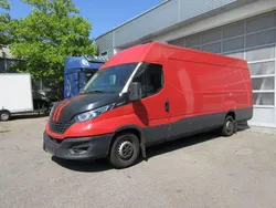 Rot Gebraucht 2021 Iveco Daily Van | 14.161 €