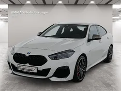 Weiß Gebraucht 2024 BMW M235 M Sport Coupé | 44.480 € (Etwas zu teuer)