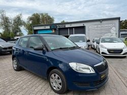 Blau Gebraucht 2014 Skoda Fabia Kleinwagen | 5.499 € (Guter Preis)