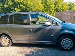 Grau Gebraucht 2006 VW Touran Van / Kleinbus | 1.800 € (Fairer Preis)