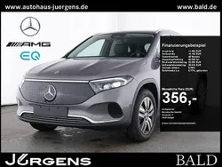 Grau metalliclack mountaingrau Gebraucht 2024 Mercedes EQA300 Progressive SUV | 37.880 € (Fairer Preis)