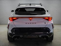 Glacial white metallic (2y) glacial white metallic (2y) Neu 2025 Cupra Formentor VZ SUV | 42.206 € (Fairer Preis)