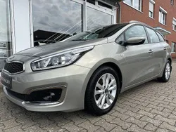 Beige Gebraucht 2016 Kia Ceed Sportswagon Vision Kombi | 11.995 € (Teuer)