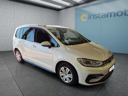 Weiß Gebraucht 2024 VW Touran Van / Kleinbus | 35.199 € (Etwas zu teuer)
