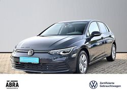 Grau Gebraucht 2023 VW Golf Life Limousine | 20.950 € (Fairer Preis)