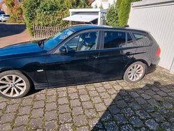 Schwarz Gebraucht 2010 BMW 320 Performance Kombi | 4.499 € (Fairer Preis)