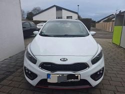 Weiß Gebraucht 2016 Kia Ceed GT-Track Kleinwagen | 10.700 € (Guter Preis)