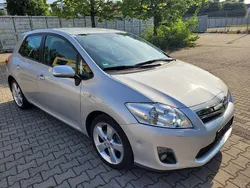 Silber Gebraucht 2010 Toyota Auris Hybrid Executive Limousine | 7.500 € (Guter Preis)