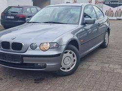 Grau Gebraucht 2004 BMW 316 Compact Kleinwagen | 1.900 € (Fairer Preis)