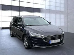 Agate black metallic Gebraucht 2023 Ford Focus Titanium X Kombi | 23.800 € (Guter Preis)
