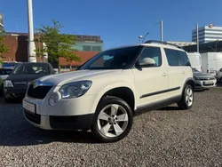 Weiß Gebraucht 2013 Skoda Yeti Plus Edition SUV | 7.590 € (Fairer Preis)