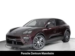Rot Neu 2025 Porsche Macan SUV | 110.628 € (Etwas zu teuer)