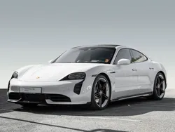 Weiß Gebraucht 2023 Porsche Taycan Turbo Sport Limousine | 98.400 € (Fairer Preis)