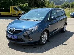 Blau Gebraucht 2016 Opel Zafira Tourer Edition Van / Kleinbus | 10.950 € (Fairer Preis)