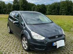 Grau Gebraucht 2007 Ford S-MAX S Van / Kleinbus | 2.100 € (Guter Preis)