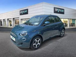 Grün Gebraucht 2021 Fiat 500e Passion Kleinwagen | 16.885 € (Fairer Preis)