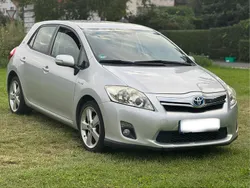 Silber Gebraucht 2010 Toyota Auris Hybrid Limousine | 5.900 € (Guter Preis)