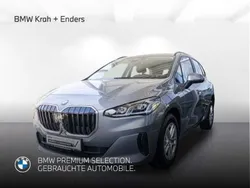 Skyscraper grau metallic Gebraucht 2024 BMW 218 Active Tourer Van / Kleinbus | 31.900 € (Guter Preis)