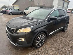 Schwarz Gebraucht 2018 Peugeot 3008 Allure SUV | 10.500 € (Teuer)