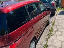 Rot Gebraucht 2011 Mazda 5 Van / Kleinbus | 8.999 € (Fairer Preis)