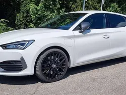Weiß Gebraucht 2021 Cupra Leon VZ Limousine | 23.600 € (Guter Preis)