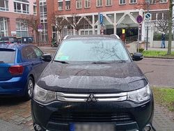 Schwarz Gebraucht 2014 Mitsubishi Outlander SUV | 9.000 €