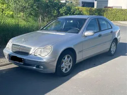 Silber Gebraucht 2003 Mercedes C180 Classic Limousine | 2.500 € (Fairer Preis)