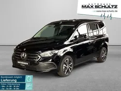 Schwarz Gebraucht 2024 Mercedes T180 Van / Kleinbus | 33.950 € (Teuer)