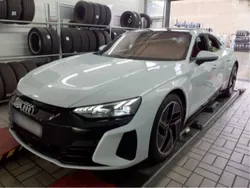 Suzukagrau Gebraucht 2022 Audi e-tron GT quattro Sport Limousine | 59.960 € (Guter Preis)