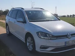 Weiß Gebraucht 2018 VW Golf VII Comfortline Kombi | 12.499 € (Guter Preis)