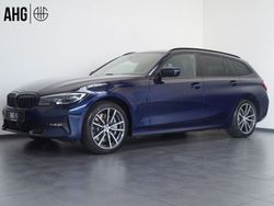 Blau Gebraucht 2020 BMW 330e Sport Line Kombi | 26.950 € (Etwas zu teuer)