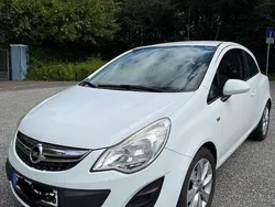 Weiß Gebraucht 2012 Opel Corsa Kleinwagen | 4.700 € (Fairer Preis)