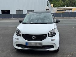 Weiß Gebraucht 2015 Smart ForFour Kleinwagen | 5.500 € (Fairer Preis)